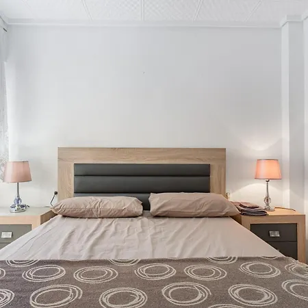 Calle Apolo 3 Appartement *